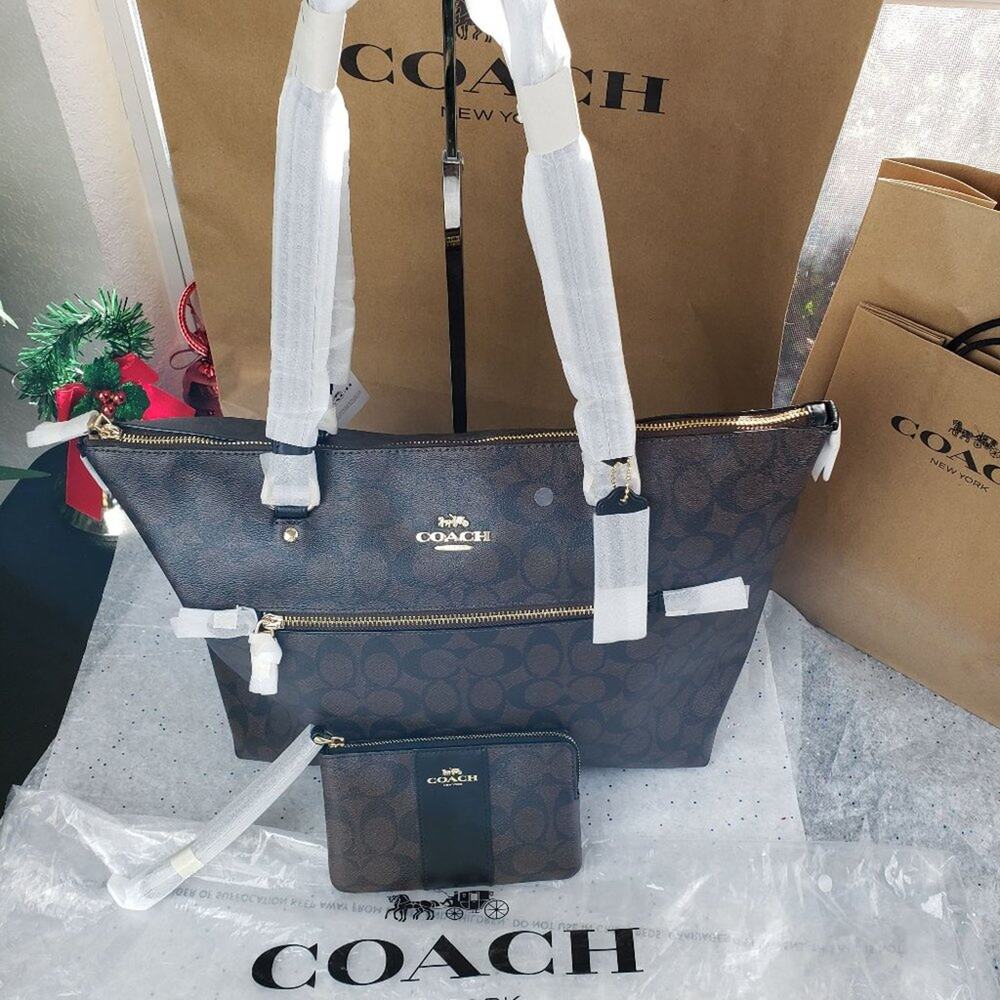 COACH Gallery Tote & Wallet Combo NWT